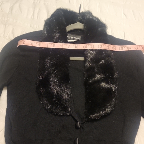 Donna Morgan Womans Black 100% Merino Wool Cardigan with Faux Fur Sleeve/Collar - Picture 7 of 9